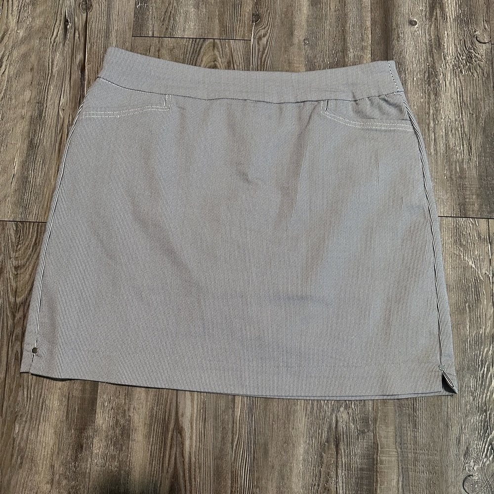 Croft & Barrow Women's Gray Mini Skort